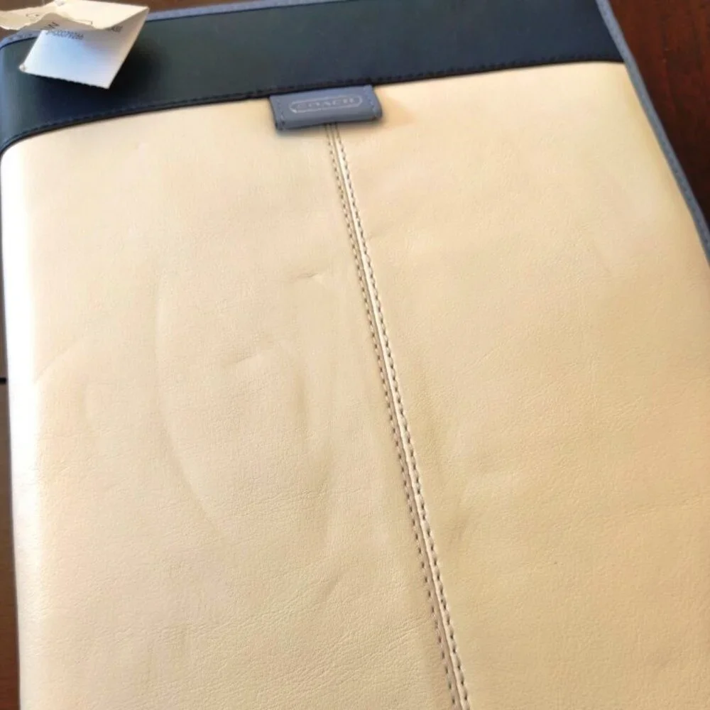 Coach Daisy Spectator Zip IPAD Case Tri-Color Leather in Parchment Multi, NWT